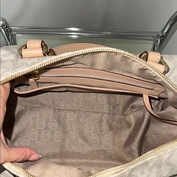 Michael Kors Cream Satchel with Gold Hardware - Picture 6 of 6